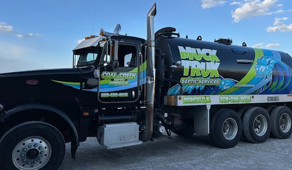 pumping Muck Truk Truck